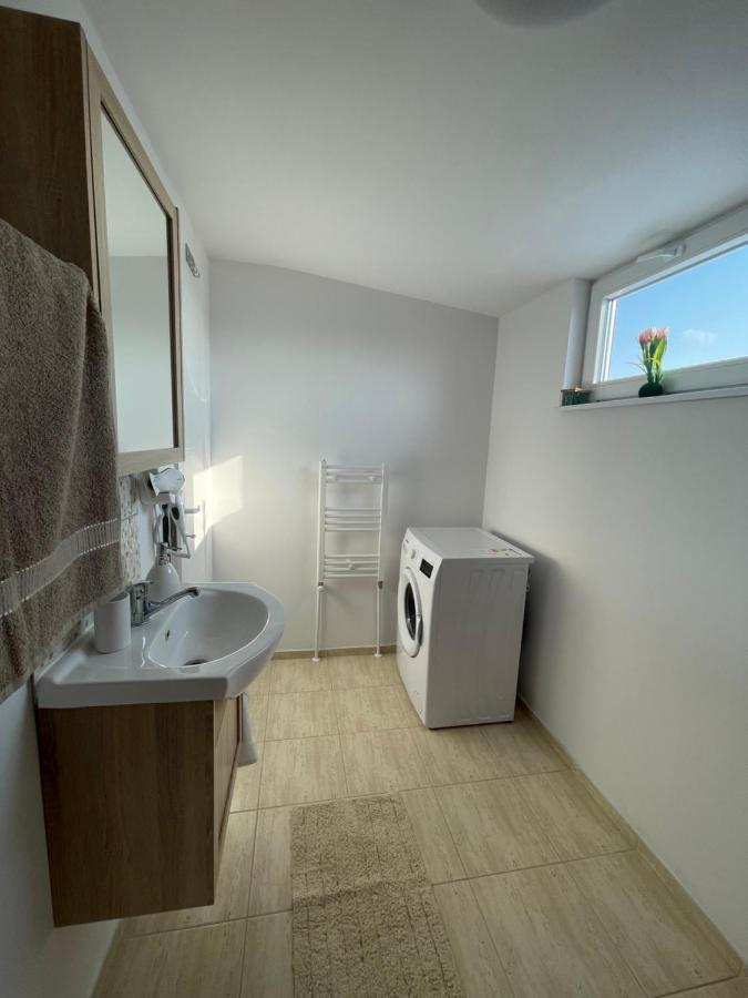 Jokai Apartments Nr9, Code Entry Sfantu Gheorghe  Luaran gambar