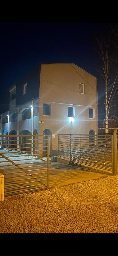 Jokai Apartments Nr9, Code Entry Sfantu Gheorghe  Luaran gambar