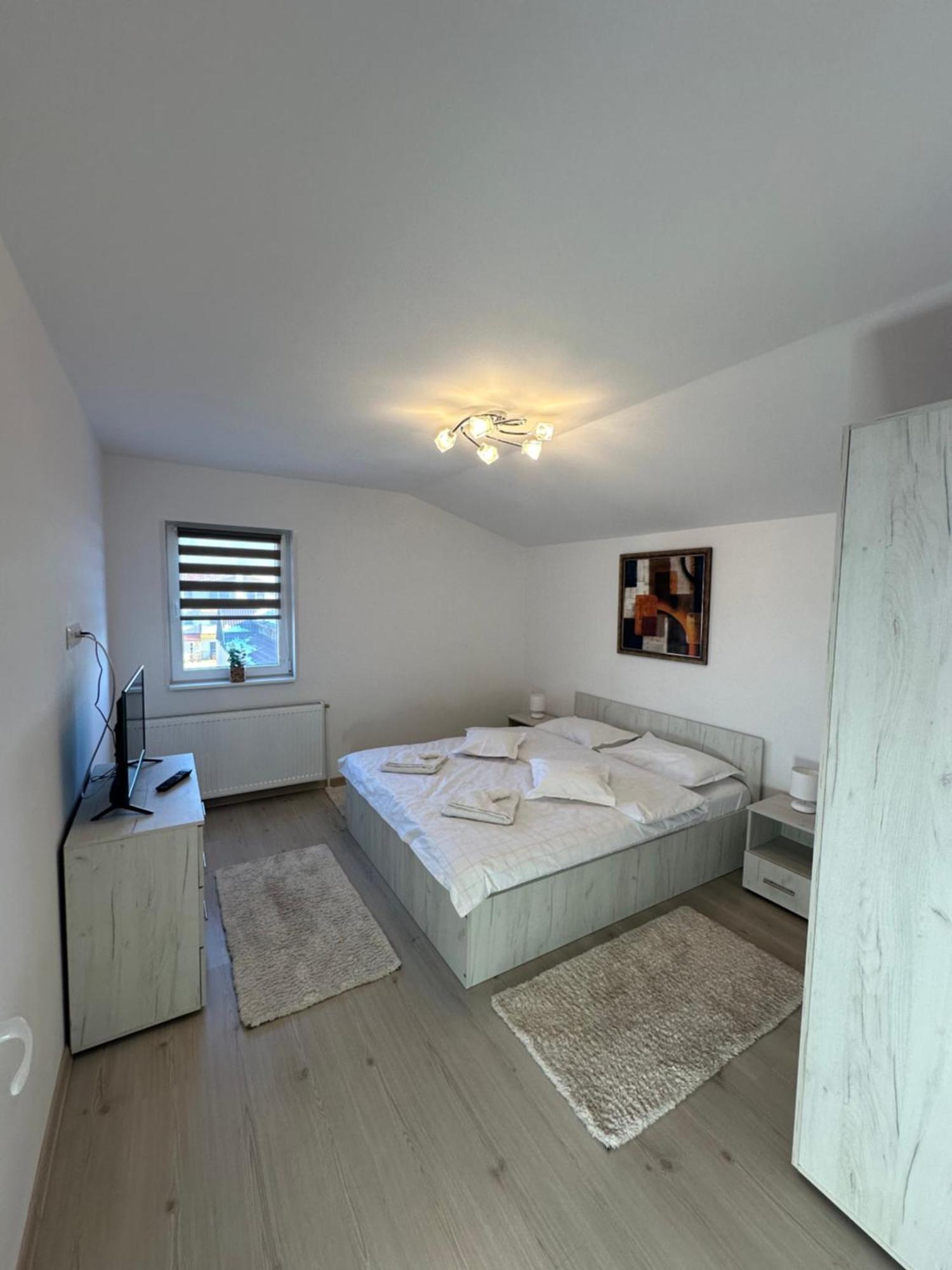 Jokai Apartments Nr9, Code Entry Sfantu Gheorghe  Luaran gambar